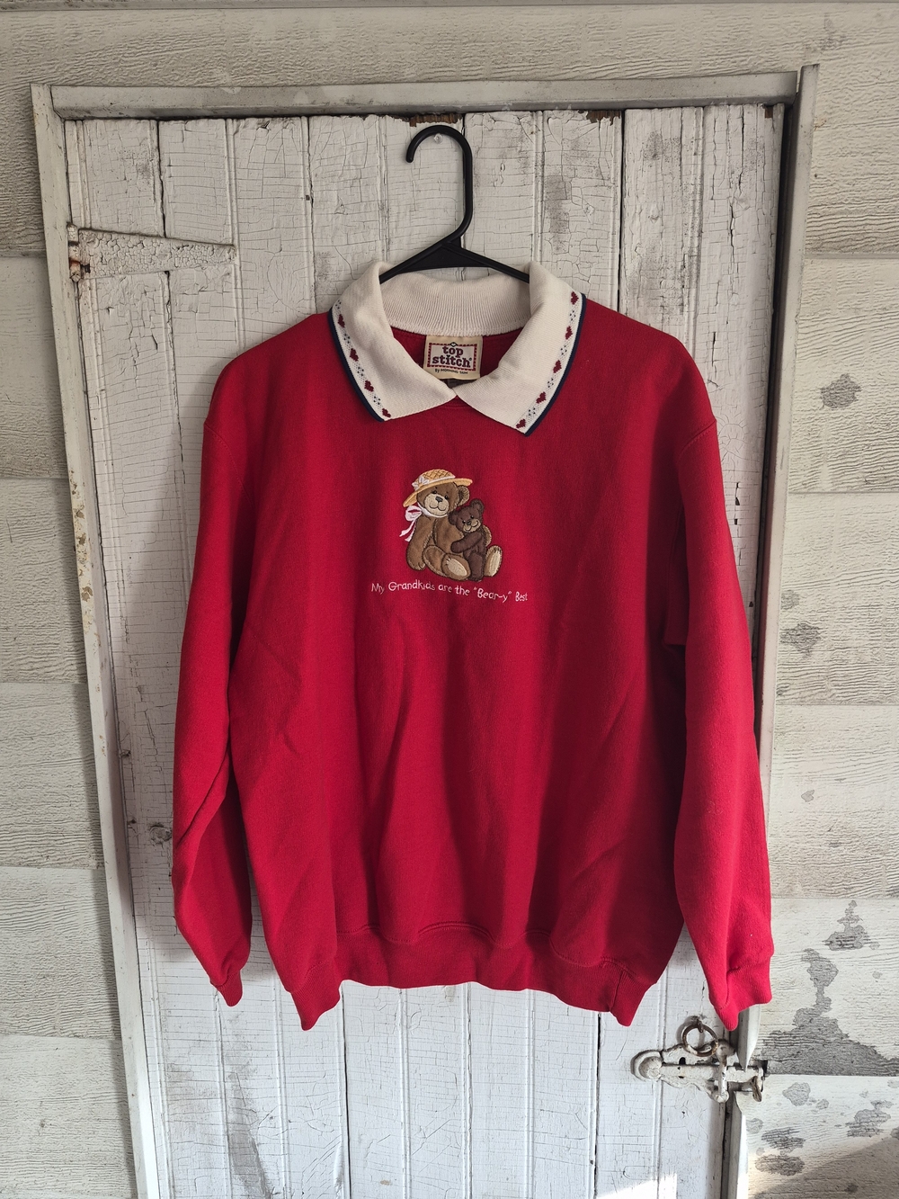 90s Top Stitch Red Embroidered Bear Collared Sweatshirt